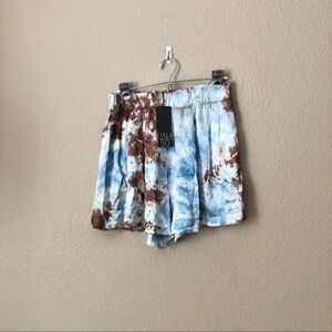 NWT Tina + jo pull on satin tie dye shorts